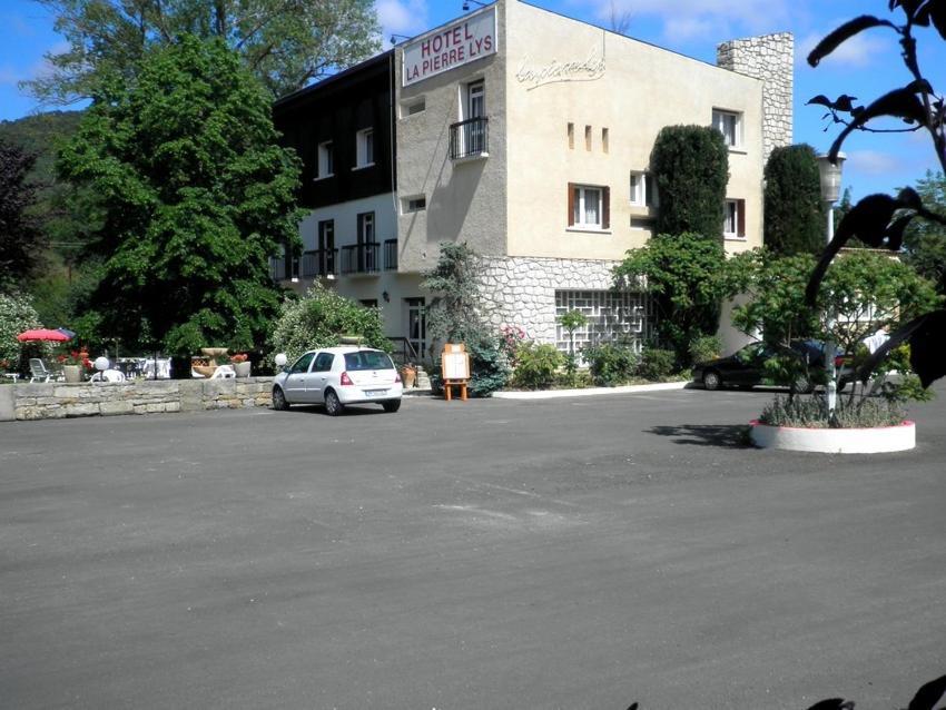 Hotel La Pierre Lys à Quillan Extérieur photo